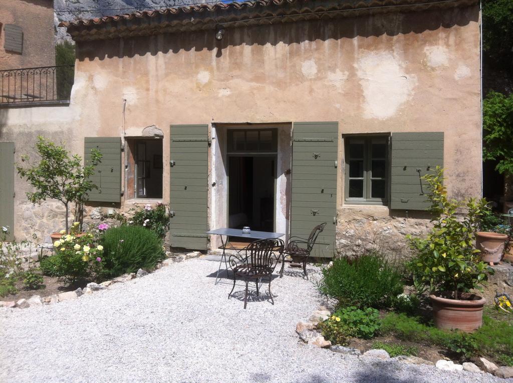 לינה וארוחת בוקר Saint-Antonin-sur-Bayon Le Moulin En Provence מראה חיצוני תמונה